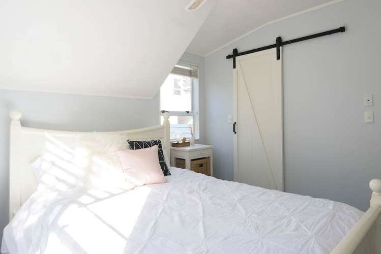 1/11 Allen Johnston Place Saint Johns_12