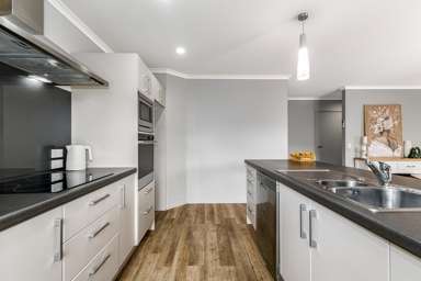 64 Sunstone Crescent_3