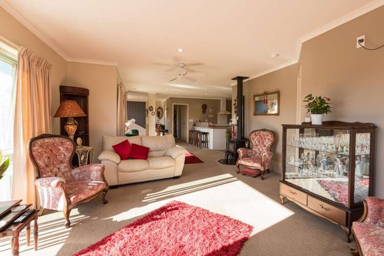 215 Racecourse Road_0