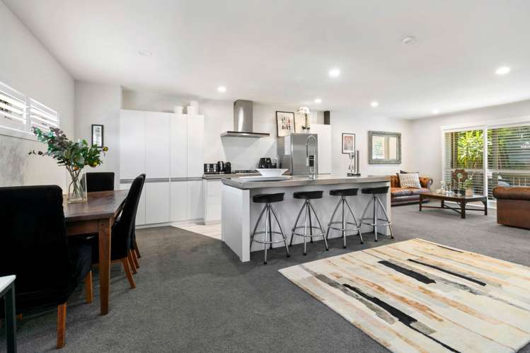 53/21 Hunters Park Drive Three Kings_11