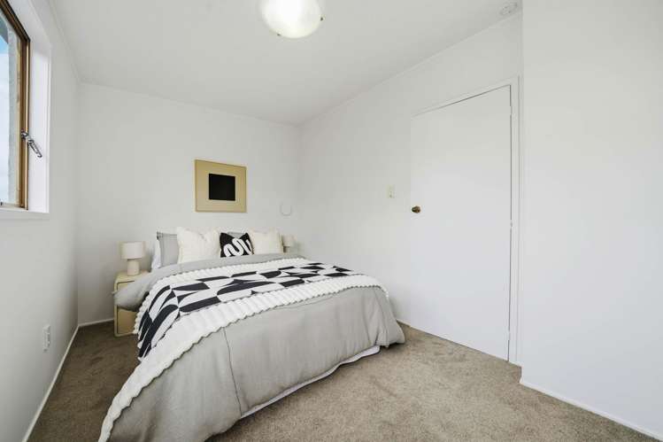 1/15 Fairfax Avenue Northcote_18