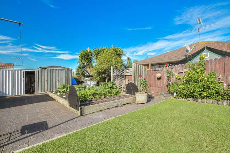14 Saint Simon Place Botany Downs_20