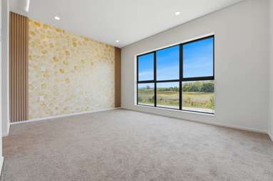 81-97 Otuwairoa Esplanade_2