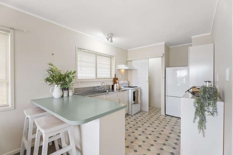 1/5 Teal Crescent Beach Haven_4