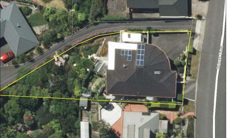 328 Princes Drive Britannia Heights_35