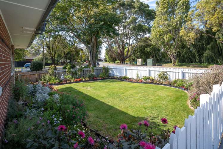 918 Avonside Drive Avondale_25