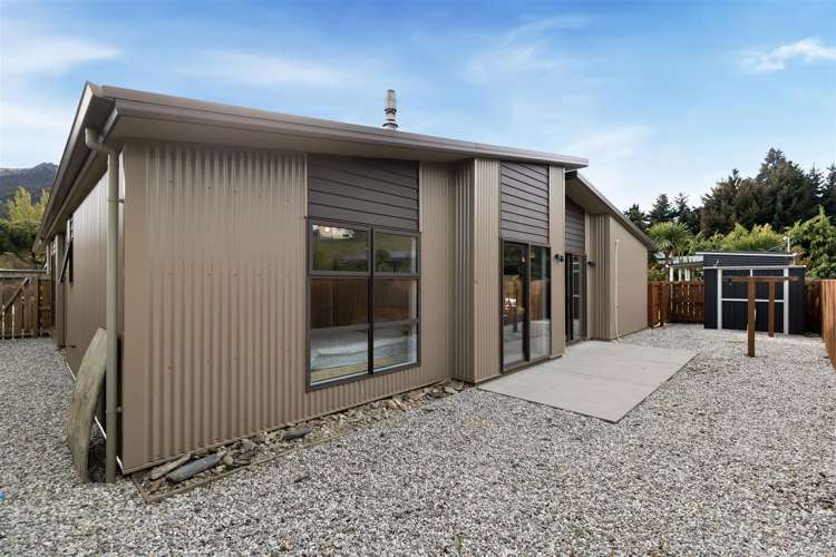 23 Hewson Crescent Lake Hawea_18