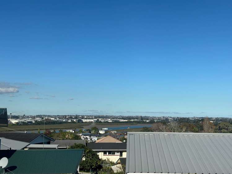 4/11 Jaemont Avenue Te Atatu South_16