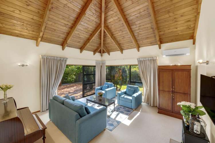 90 Haseler Crescent Mellons Bay_1