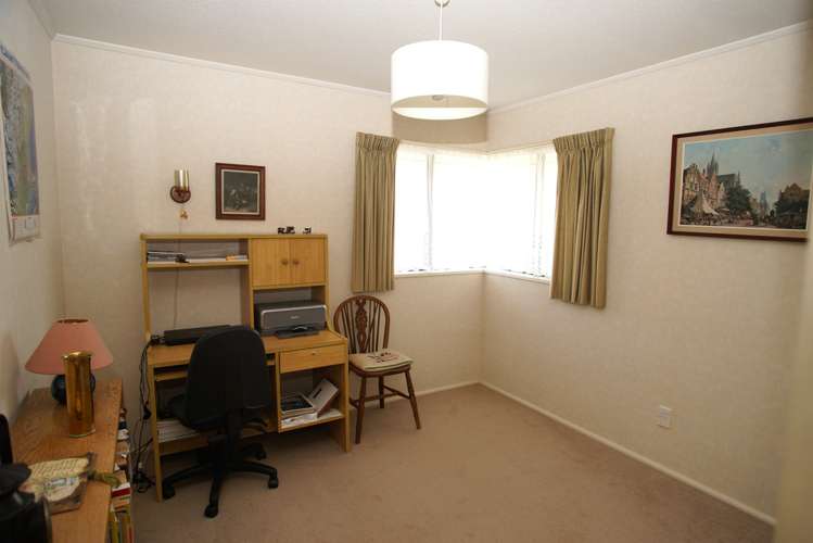 3 Castle Way Beckenham_10