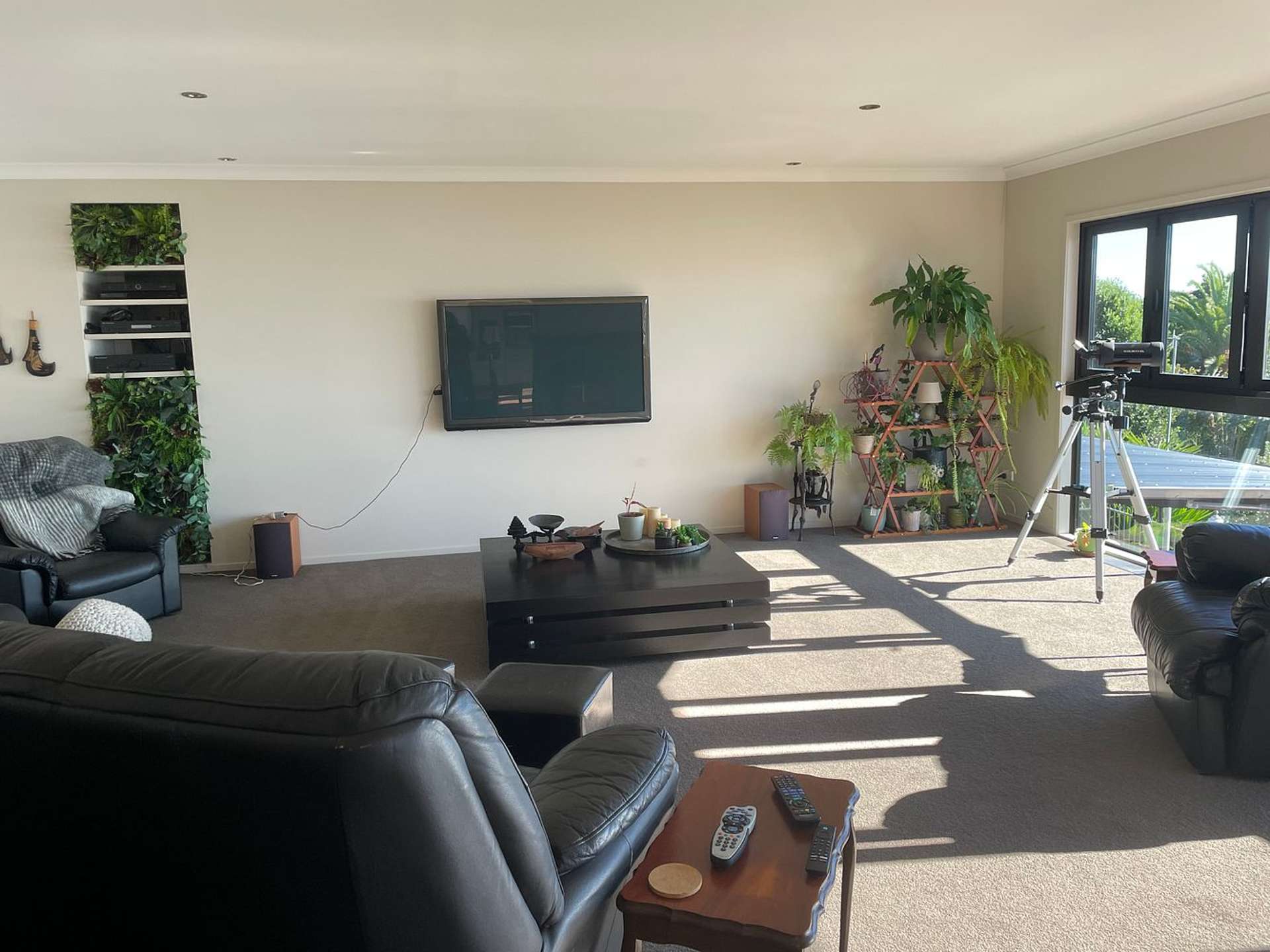 2 Crispe Road Clarks Beach_0