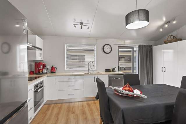 3a Kingsbridge Drive Burwood_3