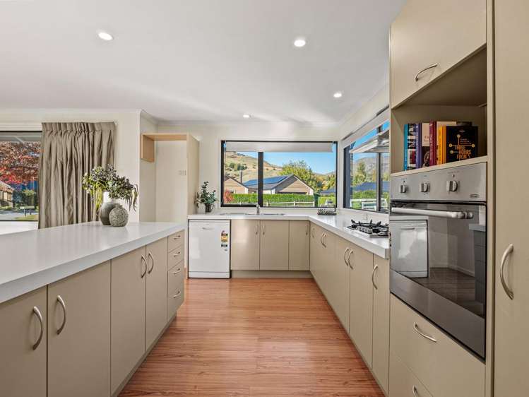 48 Erskine Street Dalefield/Wakatipu Basin_7