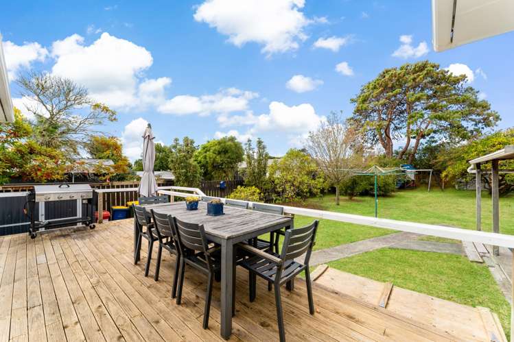 7 Bayside Avenue Te Atatu Peninsula_15