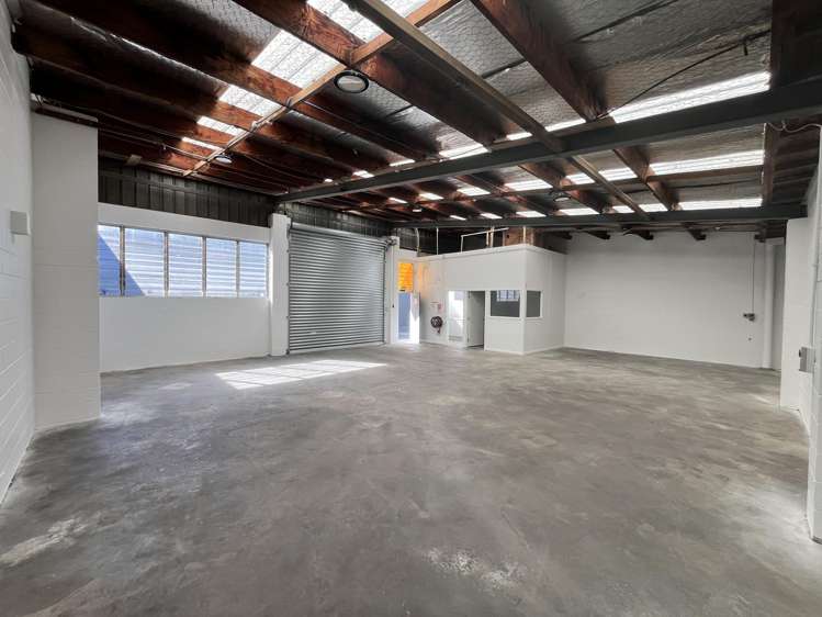 B + C/10 Hillside Road Wairau Valley_7