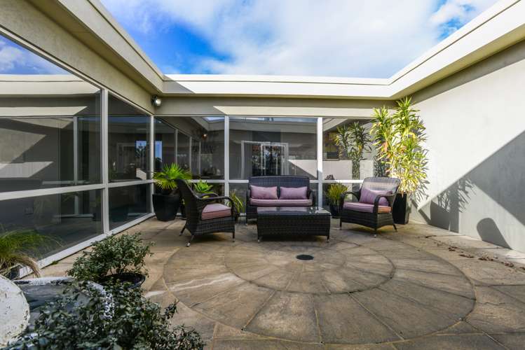 53 Upham Crescent Taradale_16