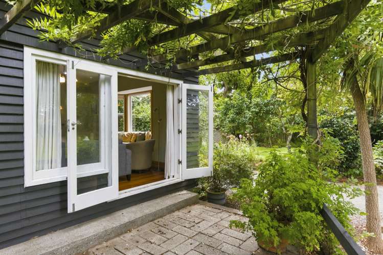 3-5 Rewa Road Raumati Beach_3