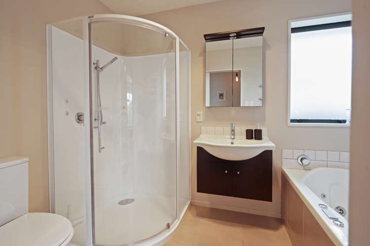 11 Glenmore Avenue Casebrook_12