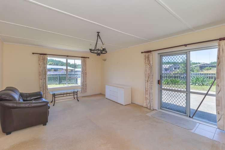 38 Te Kiri Street Himatangi Beach_3