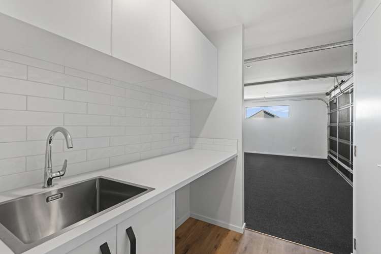 63 Blunden Road Lincoln_10