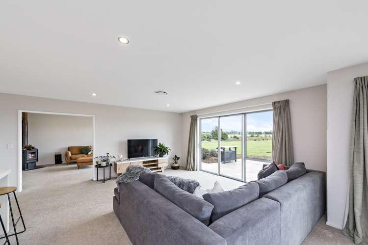 36 Whitcombe Place Darfield_12