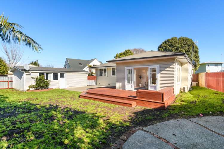 11 Kent Crescent Awapuni_17