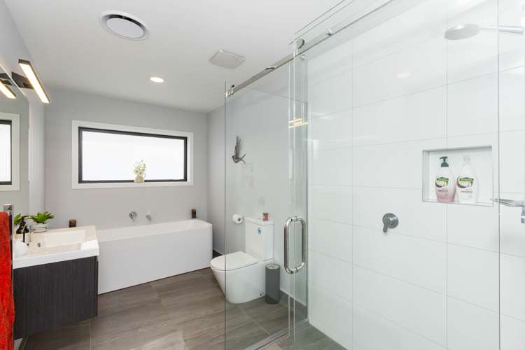 23 Salisbury Crescent Wallaceville_17