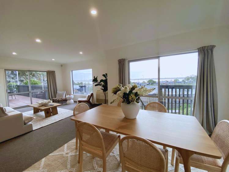 5 Main Road Redcliffs_7