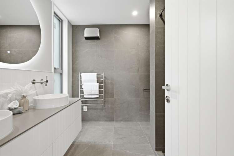 1/42 Browns Road St Albans_12