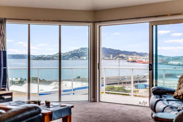 13 Curnow Way Kaiwharawhara_1