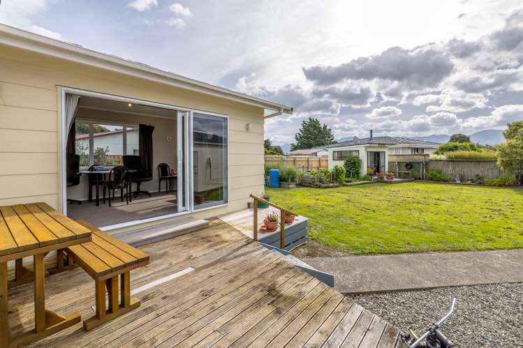 89 Lake Ferry Road Lake Ferry_4