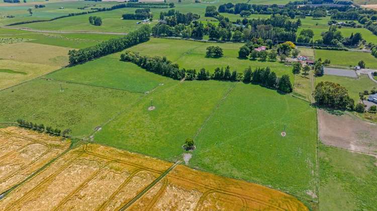 2054 Kimbolton Road Kiwitea_23