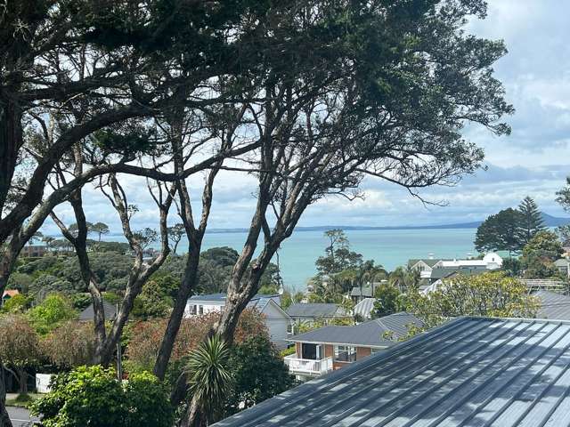 Modern 2 Bedroom Home with Elevated Sea Views