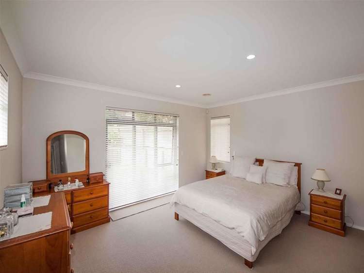 4 Cheetwood Street Churton Park_11