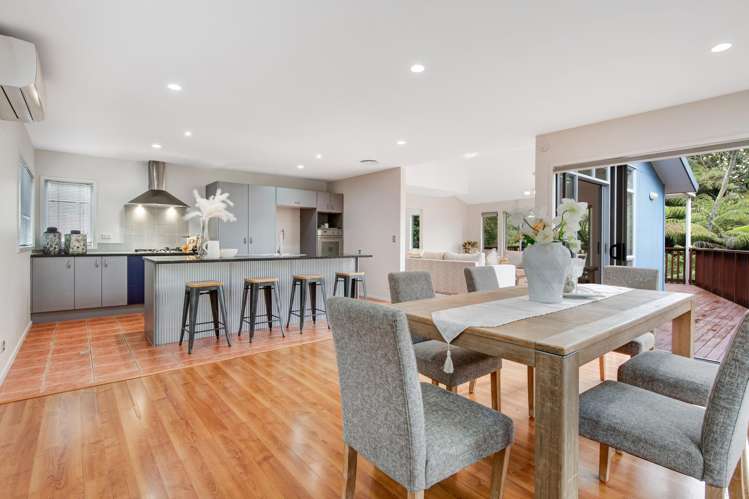 9 Springwater Vale Unsworth Heights_8