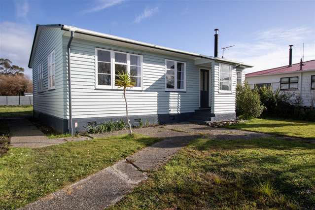 205 Stafford Street Hokitika_1