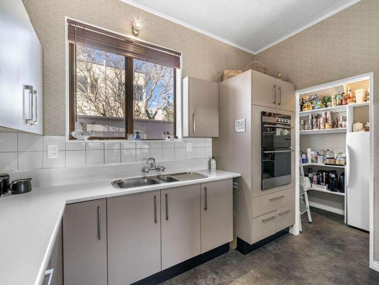  442 Queens Drive Windsor_4