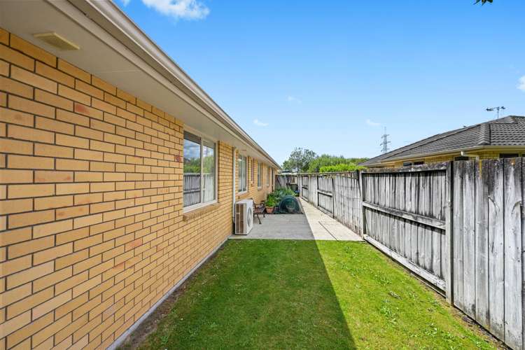 6 Saint Johns Avenue Hamilton East_18