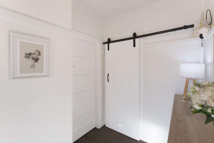 70 Neill Street Hornby_12