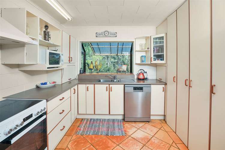 11a Pohue Creek Road Waiomu_6