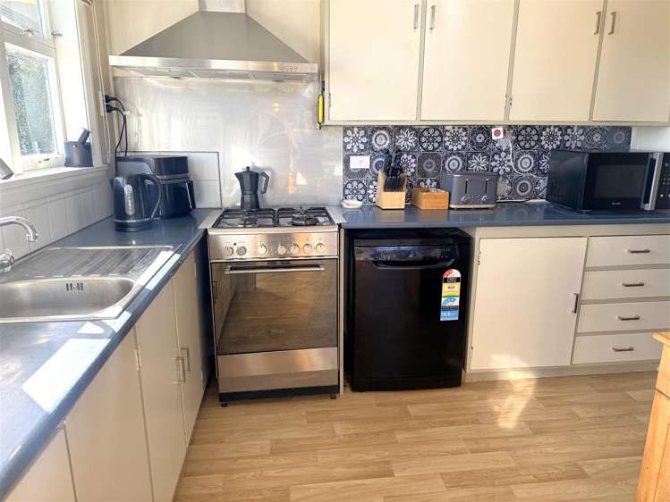 7 Redwood Place Karoro_8