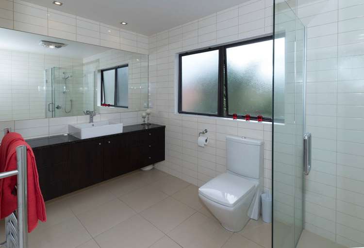 6 Kinmont Rise East Tamaki Heights_16