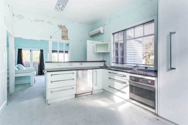 11 Cunningham Terrace Lyttelton_3