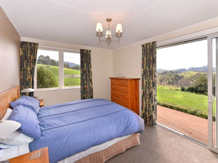 142 Strachan Road Ngatimoti_12