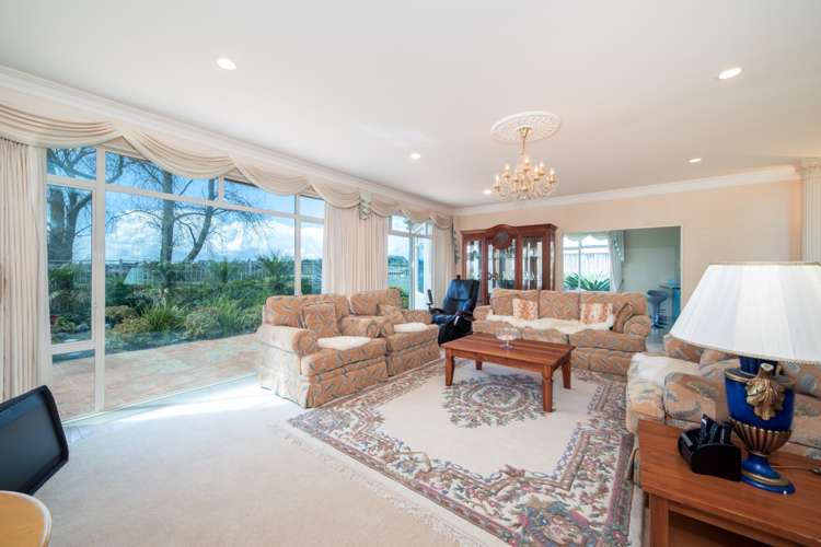 7 Villa Court Eastern Beach_16