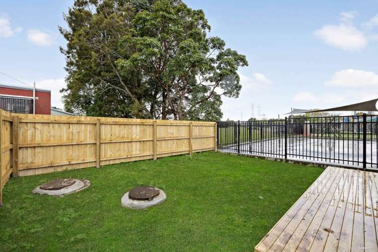 63a Flanshaw Road Te Atatu South_22