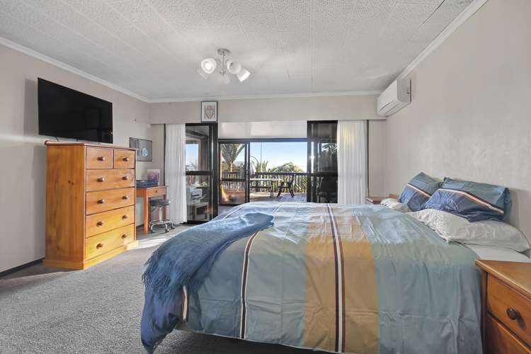 73 Torkar Road Clarks Beach_11