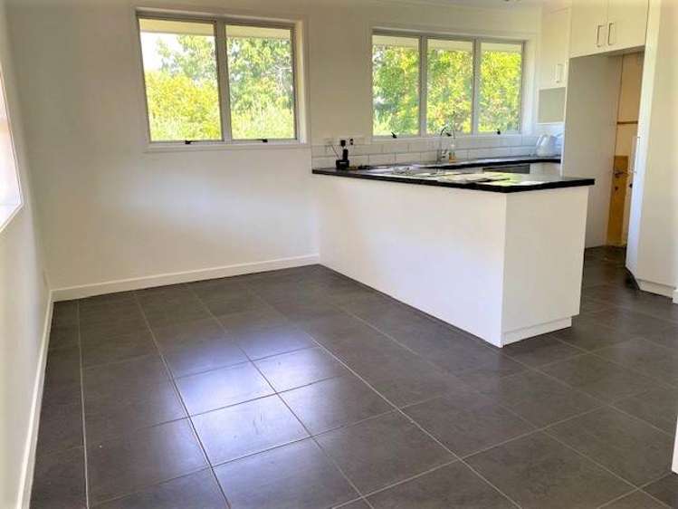 1 Phillip Parade Forrest Hill_4