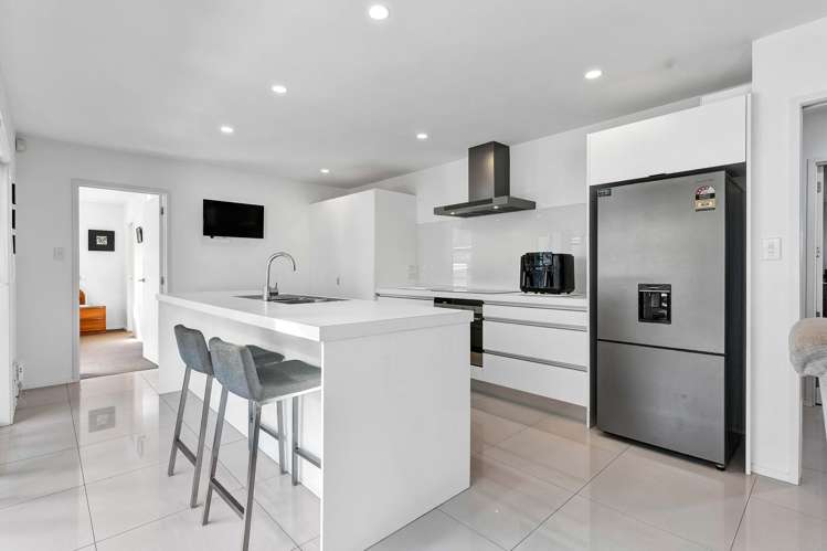 16 Egmont Street Patea_8