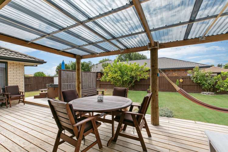 2 Eagle Street Welcome Bay_14